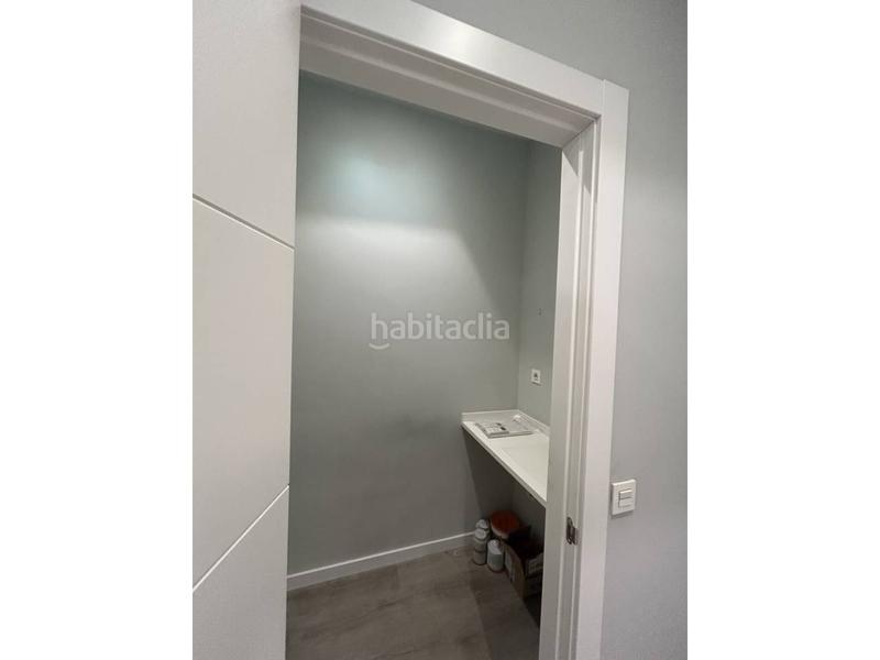 Foto 624df5af-74cc-4553-9a26-3b3a2e1cd741. Location local commercial dans Parque San Francisco - Uría Oviedo