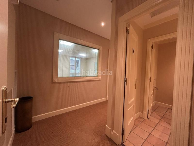 Foto 18ee861c-a9dc-40f6-b46c-0002012cb2a2. Affitto ufficio in Parque San Francisco - Uría Oviedo