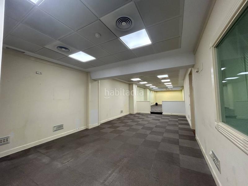 Foto 91a636b6-2e02-4b2e-aad2-25fdde971036. Location bureau dans Parque San Francisco - Uría Oviedo