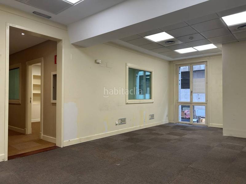 Foto ff91de05-f5aa-447f-811a-f6dee80c8724. Location bureau dans Parque San Francisco - Uría Oviedo