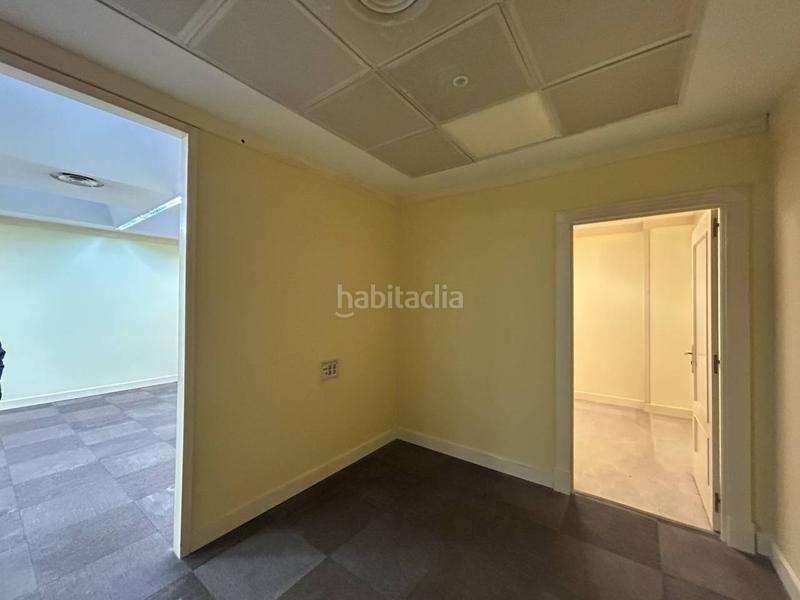 Foto 7621ab81-8832-4633-abd0-df38af9f62b9. Miete büro in Parque San Francisco - Uría Oviedo