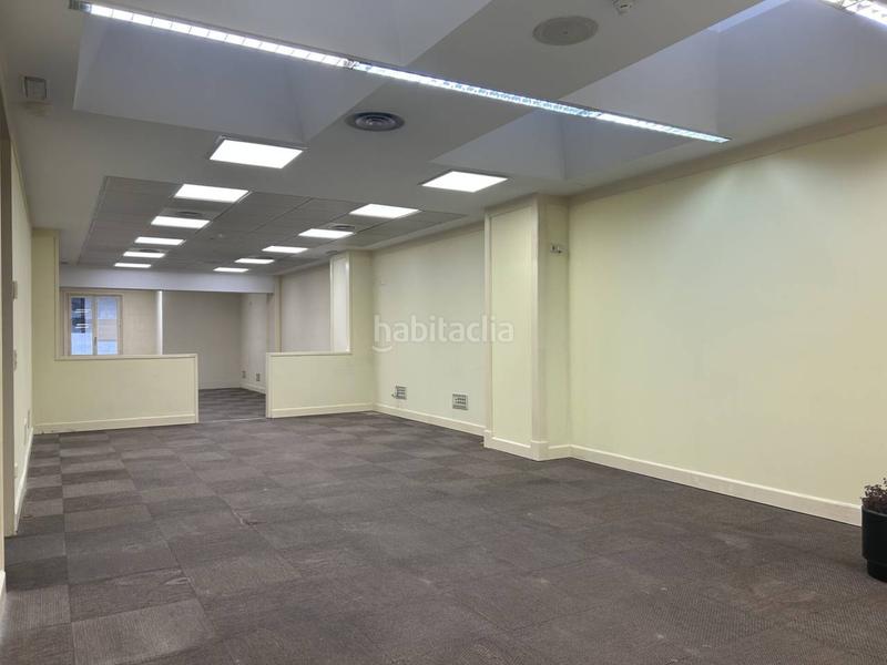 Foto bb3ba7bf-d2bc-4f4f-b5c4-fda3c6cb096c. Miete büro in Parque San Francisco - Uría Oviedo