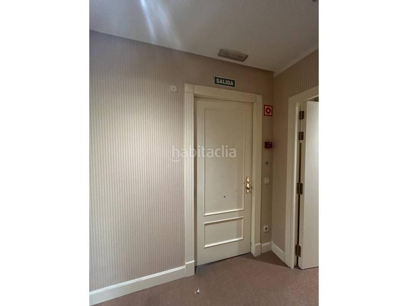 Foto f2ab8062-5cef-49fc-a7aa-10f63ea3eb3f. Miete büro in Parque San Francisco - Uría Oviedo