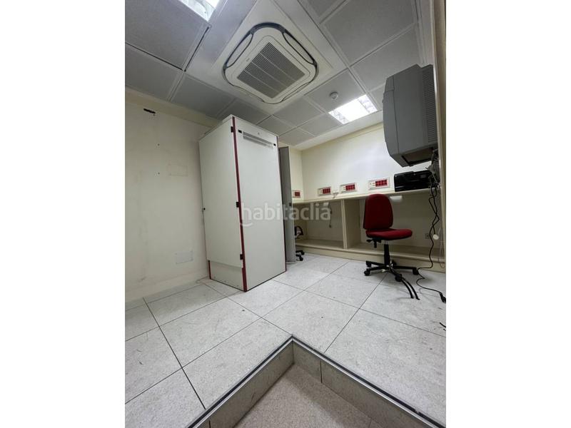 Foto 37cdd0a6-6583-45b4-84ef-7d5402aa8902. Rent office space in Parque San Francisco - Uría Oviedo