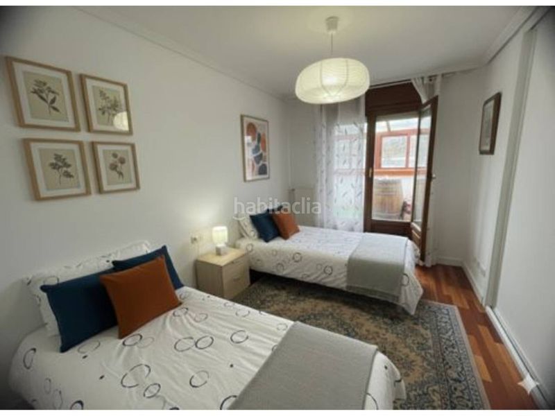 Foto 170769f3-b3ef-4cbf-864b-0fa4482ab349. Àtic amb calefacció aparcament a Huca - La Cadellada Oviedo