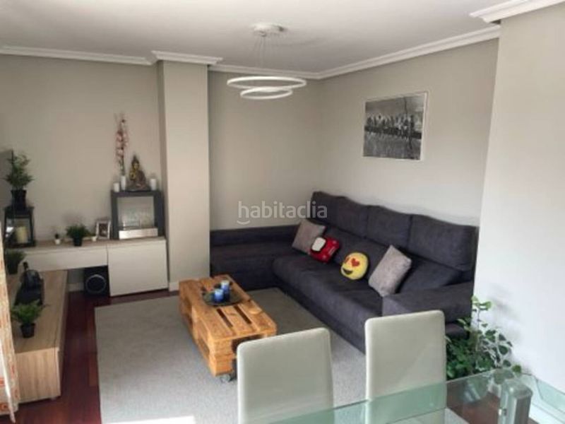 Foto 3bb5d8e1-78b3-4044-a6f9-dcd97b9602b9. Àtic amb calefacció aparcament a Huca - La Cadellada Oviedo