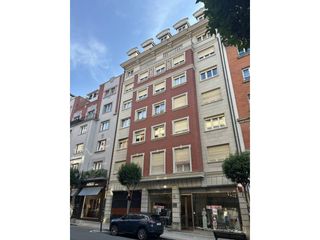 Apartment  Calle asturias. Venta de apartamento de lujo en el centro de oviedo
