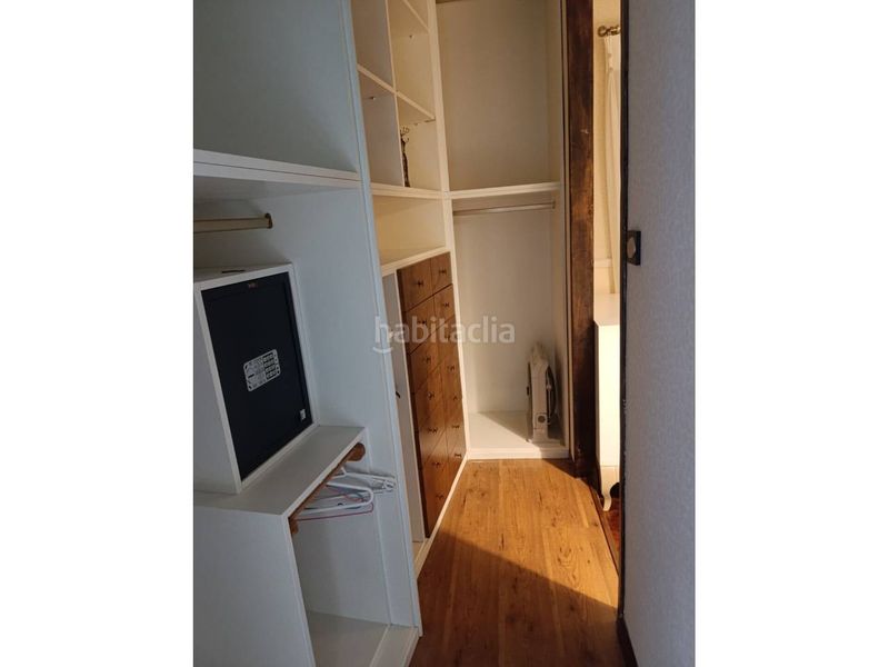 Foto 07caf666-7922-4337-b9ce-9d643d93a83d. Casa aparellada amb calefacció a Lena