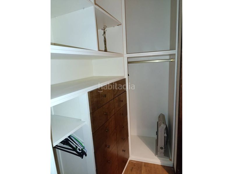 Foto 15e715f0-e75b-4118-a253-3f07ae84ffeb. Casa aparellada amb calefacció a Lena