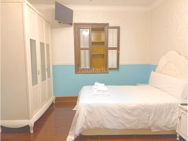 Foto cfccf2d9-ae0c-429b-8e91-8495652f55bc. Casa aparellada amb calefacció a Lena