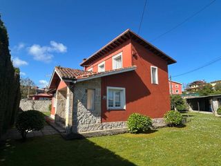 Chalet  Calle celoriu. Venta de chalet en celorio, llanes.