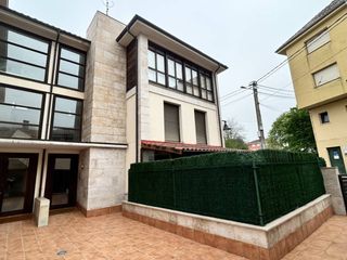 Pis  Calle nueva. Venta de excelente piso en nueva de llanes