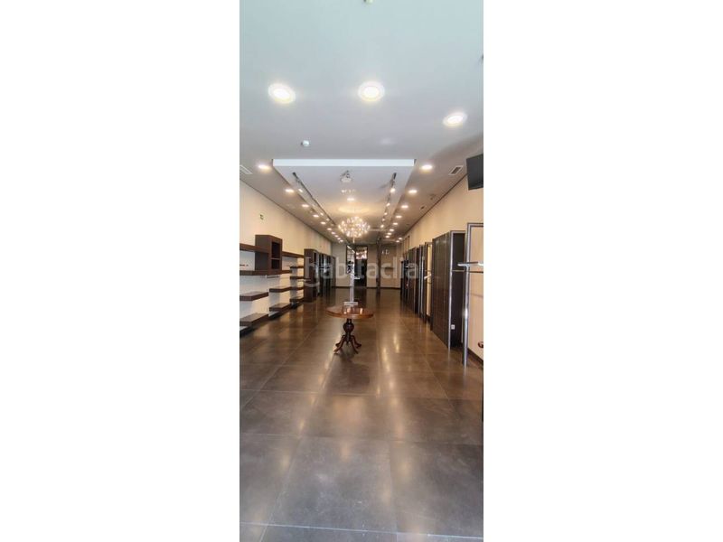 Foto a7140f11-1aad-415a-999a-15fb7be7c641. Local comercial a Centro Avilés