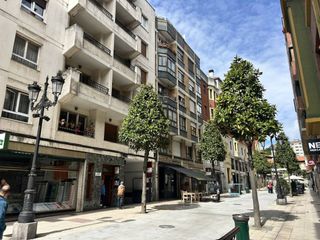 Aparcament cotxe a Salesas - Foncalada - Campoamor. Garaje en venta en el centro de oviedo