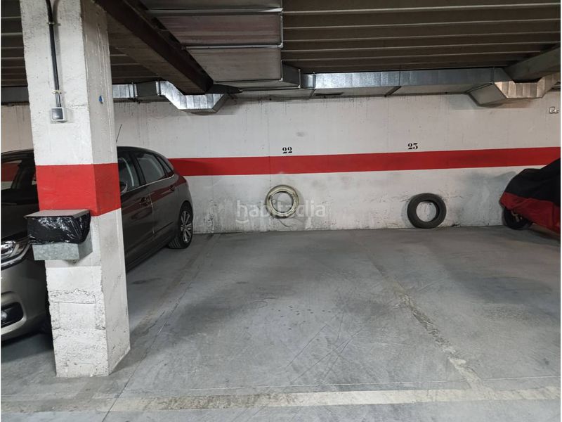 Foto 09320038-49a4-4f43-a52f-d93944b7ec4d. Aparcament cotxe a Colloto Oviedo