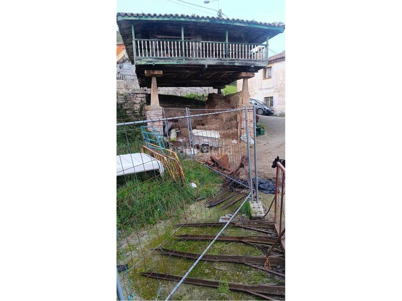 Foto 8b2e585a-5ce8-4641-bab1-2d8d88df6b1a. Casa adossada a Llanera