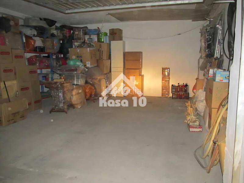 Foto bbc83f80-8486-4617-9d80-b502b178c2d5. Parking voiture dans Ibi