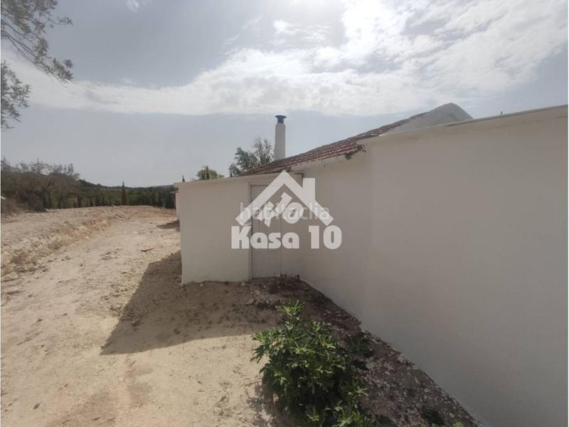 Foto d6c5a2be-1f27-43fb-9a1c-e03b359f6a00. Country house in Ibi