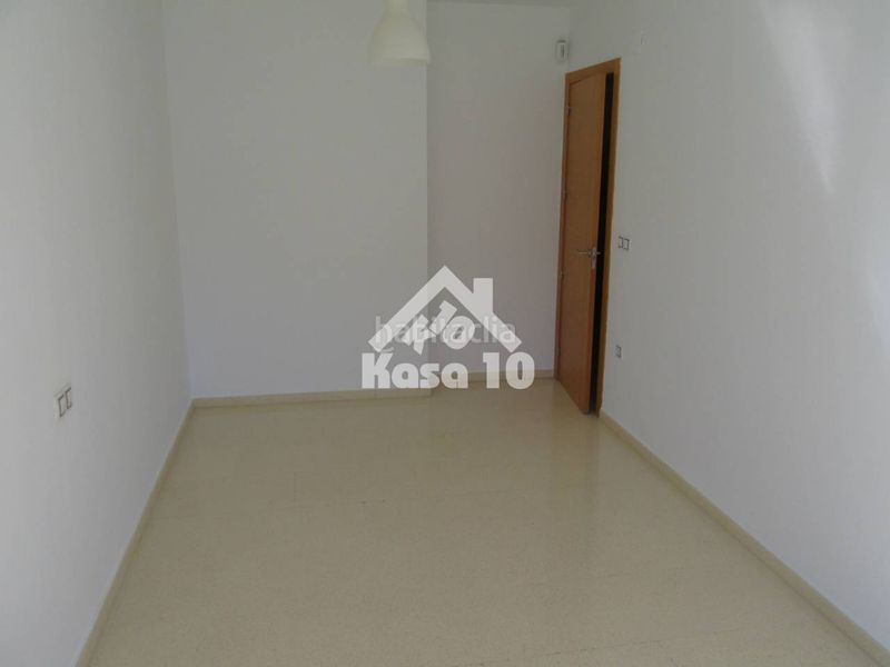 Foto 4491990e-227d-4aa5-ae63-a0cec9339119. Flat with heating parking in Ibi