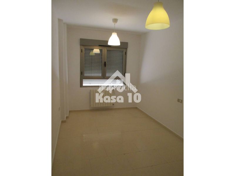 Foto 56d0e2b9-e1a6-4d8b-b4dc-7e1f17000cb9. Flat with heating parking in Ibi