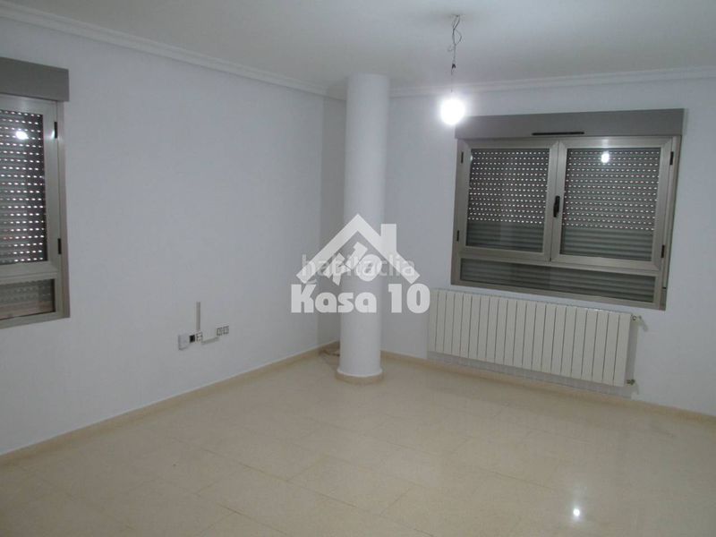 Foto 6eb770c9-acf1-4973-80ac-163c7a5c74e0. Flat with heating parking in Ibi