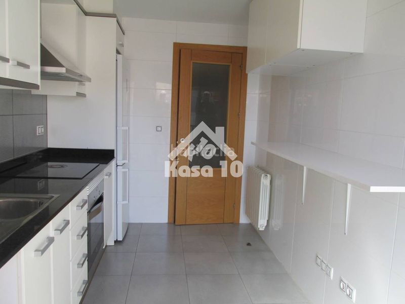 Foto 74feb9b7-6951-4398-bfda-b282c525503b. Flat with heating parking in Ibi