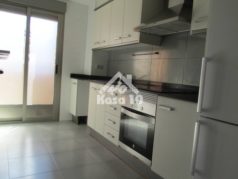 Foto 7b6939f8-6c56-4052-bd9c-fe73eec79f8a. Flat with heating parking in Ibi