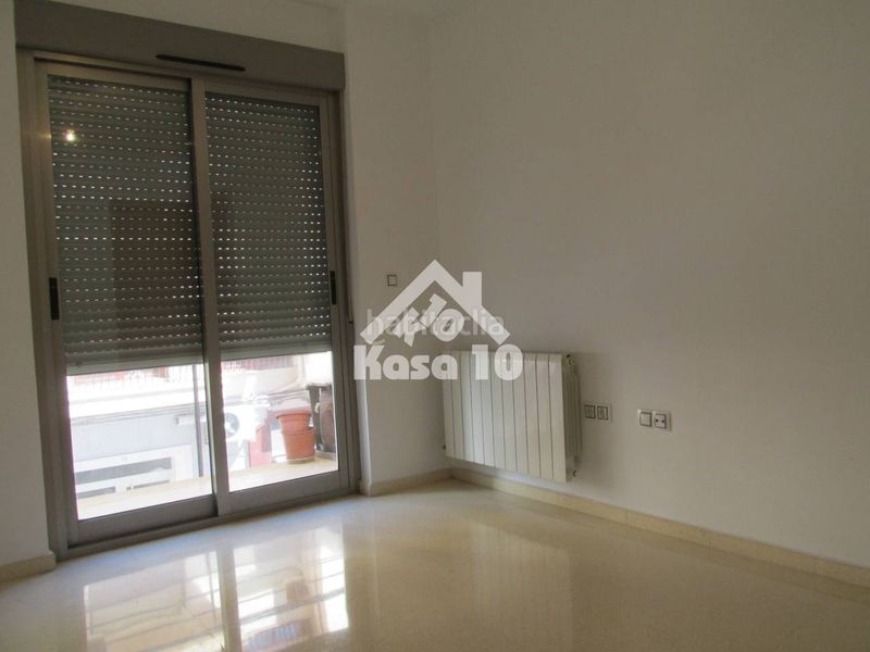 Foto 94618090-c260-4973-abec-a24ce06eba7d. Flat with heating parking in Ibi