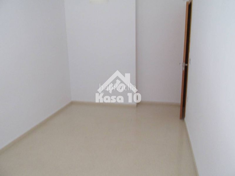 Foto b92ae131-87ab-4167-94b5-a5e958088f1d. Flat with heating parking in Ibi