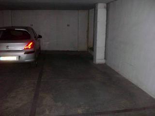 Aparcament cotxe  De europa. Garaje abierto en venta.