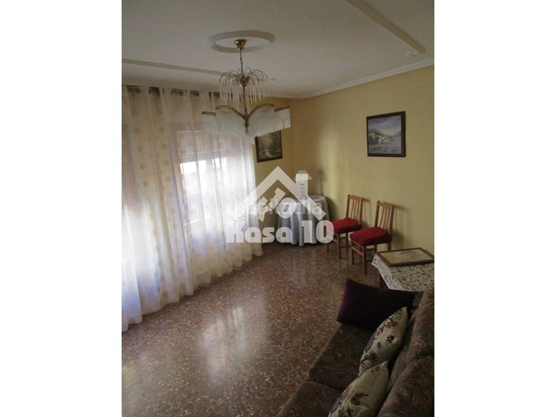 Foto 9f44876b-6438-4263-9527-fb9a4c977a77. Lloguer pis amb calefacció a Ibi