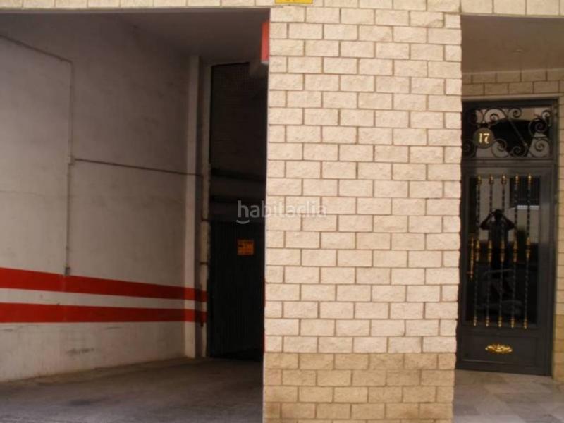 Foto e914bdf2-cbd6-49ad-855c-4be408acbe92. Lloguer aparcament cotxe a tIbi 17 a Ibi
