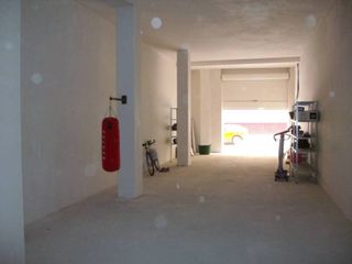 Local Comercial  Calle miguel hernandez. Local de nueva construcci�n en venta.