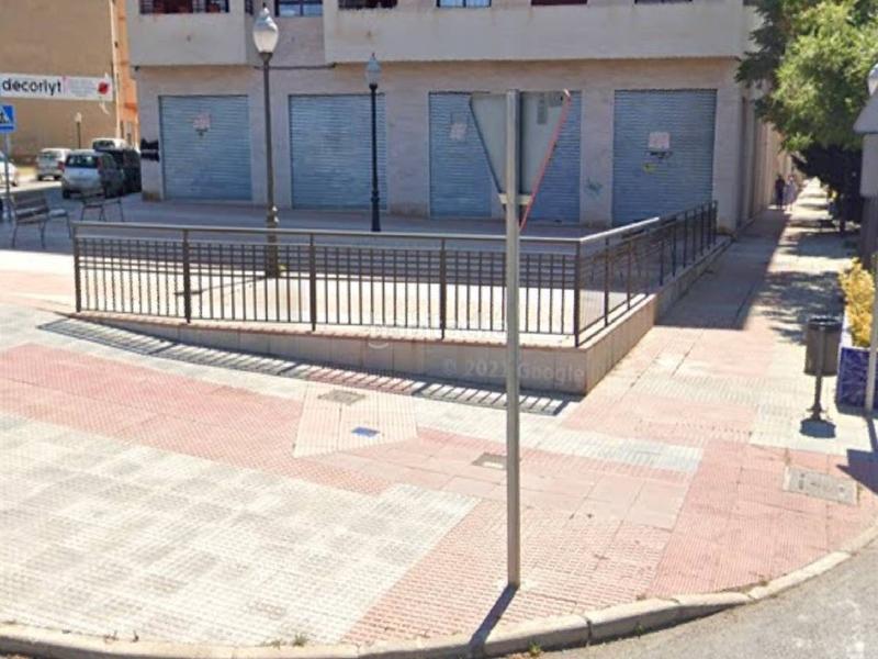 Foto fcb552de-2dc7-4b91-81ef-ecf74b90bfb9. Alquiler local comercial en avenida juan carlos i 104 local en alquiler en Ibi