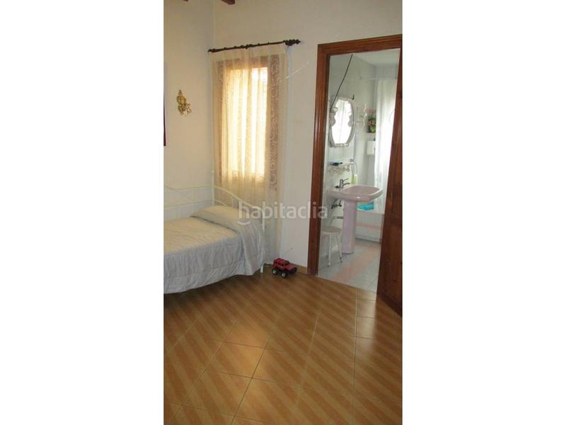 Foto 17f4633a-a746-4fc3-8e7d-db24e2af1a93. Casa con riscaldamento parcheggio in Onil