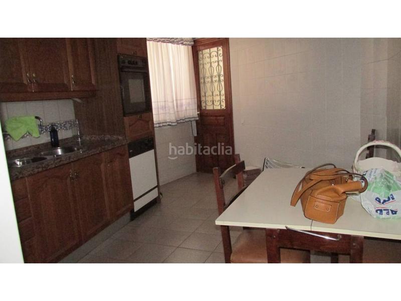 Foto db95aaa9-ae36-4f62-b8c4-b4675728b031. Casa con riscaldamento parcheggio in Onil