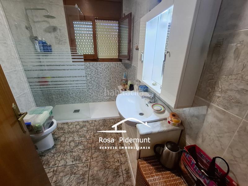 Foto 3ca730d9-c59b-4028-80aa-91941c29968e. Casa con camino parcheggio piscina in Aiguaviva Parc Vidreres