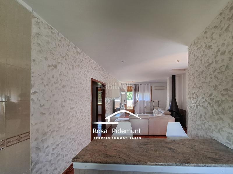 Foto 768f85b4-93f0-4136-9352-4dbbbf116e47. Casa con camino parcheggio piscina in Aiguaviva Parc Vidreres