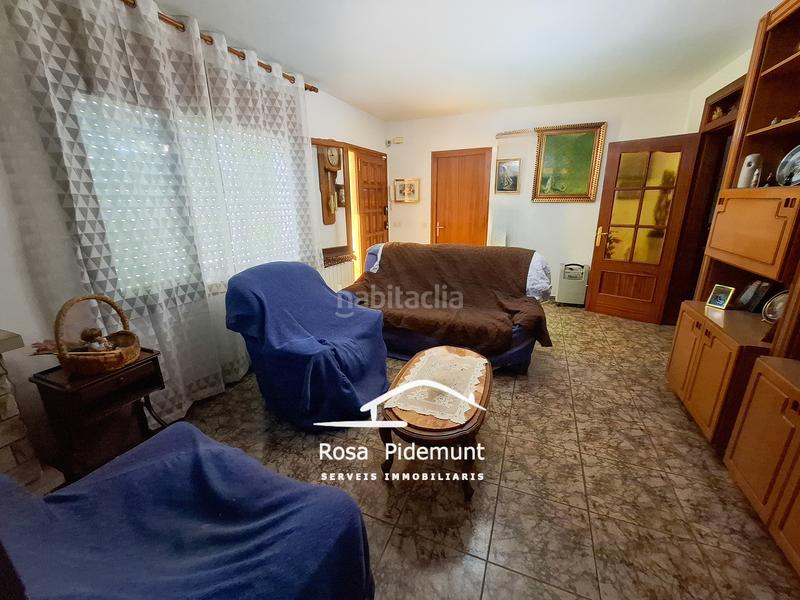 Foto e90ebee9-5a5b-444c-9825-631b55b032c8. Casa con camino parcheggio piscina in Aiguaviva Parc Vidreres