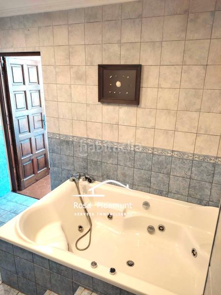 Foto 5ee46331-1bfe-4fa3-964a-9f34c31fb6fe. Chalet with fireplace heating parking pool in Roca Grossa Lloret de Mar