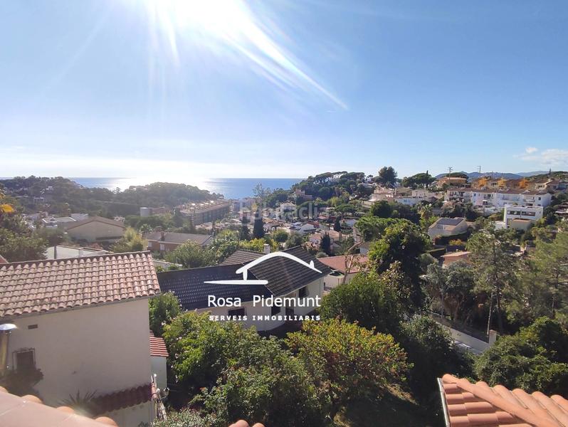 Foto 632428c5-a285-400e-b3e3-617a22db5d04. Chalet with fireplace heating parking pool in Roca Grossa Lloret de Mar