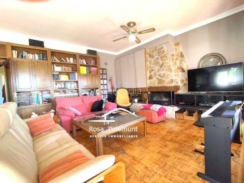 Foto 93082e5c-7d67-4f81-a468-74061c07cae5. Chalet with fireplace heating parking pool in Roca Grossa Lloret de Mar