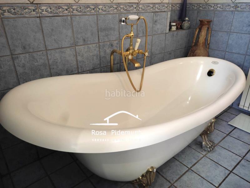 Foto c4faf4f7-b64b-4a5a-8a47-48878c079e5e. Chalet with fireplace heating parking pool in Roca Grossa Lloret de Mar