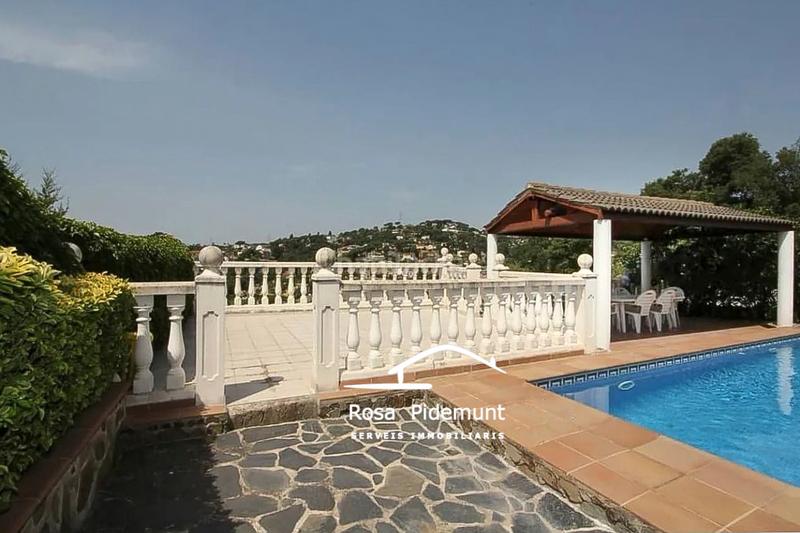 Foto 4dea7de2-a5e8-4daf-82e3-532505bdd307. Casa con camino riscaldamento parcheggio piscina in Maçanet de la Selva