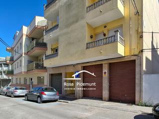 Local Comercial  Carrer de montblanc. Local para uso mixto!!