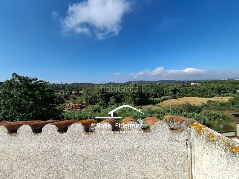 Foto 60d93718-1325-42a1-884a-bb013ce4a257. Casa adossada amb xemeneia calefacció aparcament a Palafolls