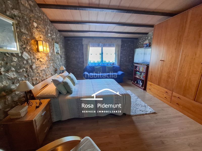 Foto b43970b9-7aff-4308-add8-6882b35484a8. Casa adossada amb xemeneia calefacció aparcament a Palafolls