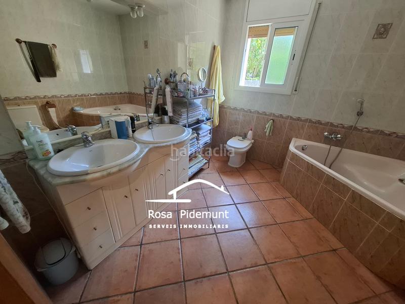 Foto 3e115049-7ff9-43ed-abdd-1de910d86ede. Chalet con camino riscaldamento parcheggio piscina in Maçanet de la Selva