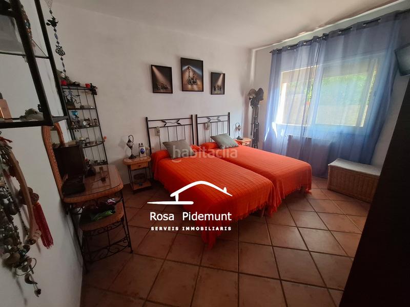 Foto ae2e611c-6d66-451c-915d-59524f05f770. Chalet con camino riscaldamento parcheggio piscina in Maçanet de la Selva