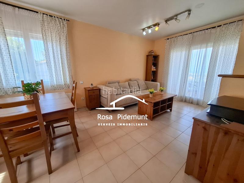Foto 13be3f30-d02c-4125-ab40-a6da67d64b8c. Casa amb xemeneia calefacció piscina a Aiguaviva Parc Vidreres